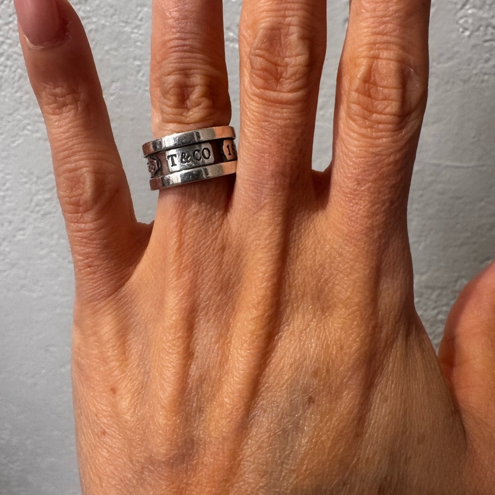 Tiffany Element Ring in Silver - Picture 2 of 4